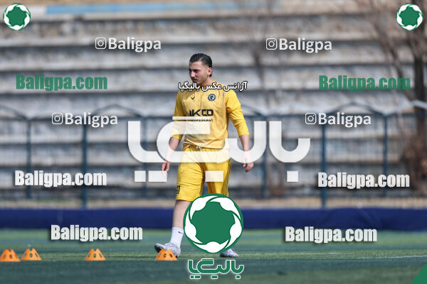 استقلال 2 - 3 پیکان