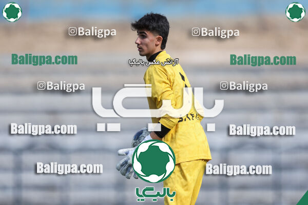 استقلال 2 - 3 پیکان
