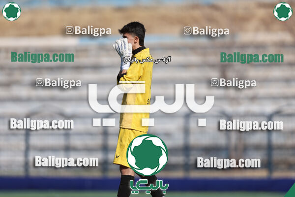 استقلال 2 - 3 پیکان
