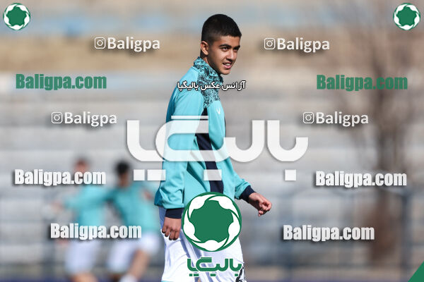 استقلال 2 - 3 پیکان