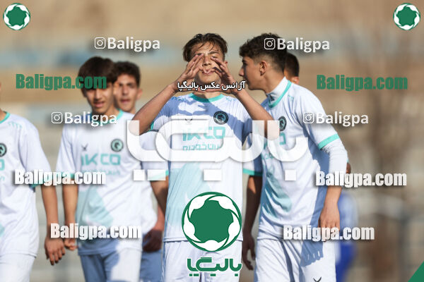 استقلال 2 - 3 پیکان