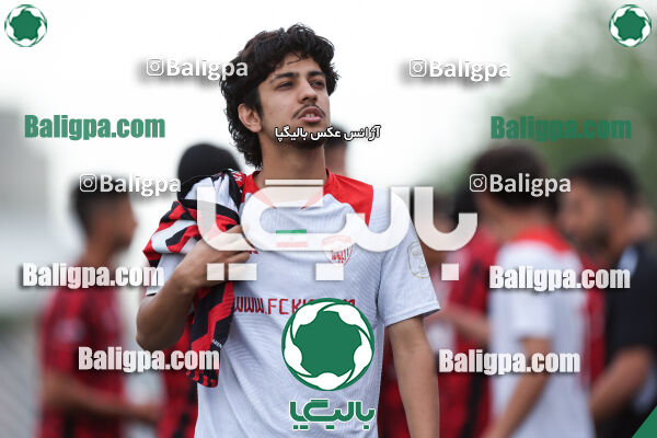 کیا ۰ - ۳ شهروند جوان نور