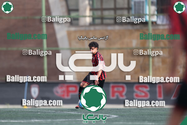 کیا ۰ - ۳ شهروند جوان نور
