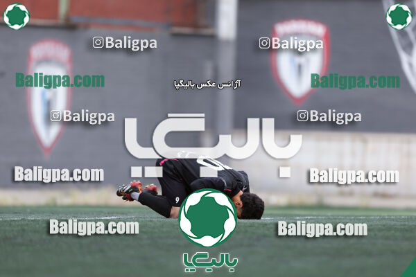 کیا ۰ - ۳ شهروند جوان نور