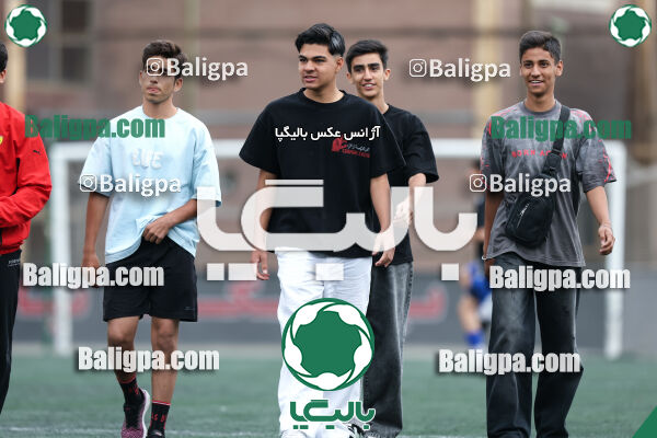 کیا ۰ - ۳ شهروند جوان نور
