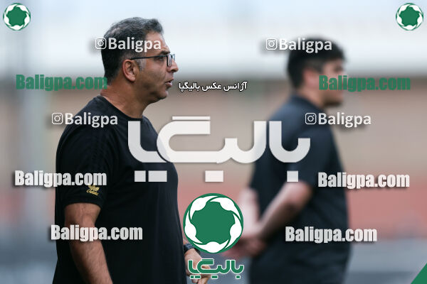 کیا ۰ - ۳ شهروند جوان نور