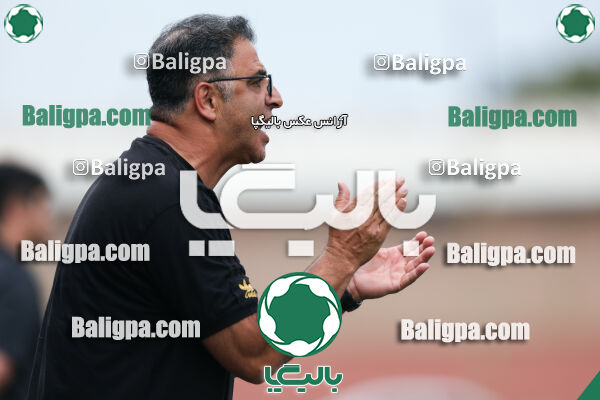 کیا ۰ - ۳ شهروند جوان نور