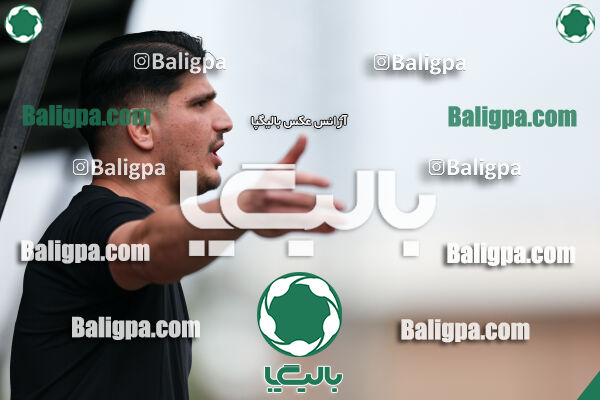 کیا ۰ - ۳ شهروند جوان نور