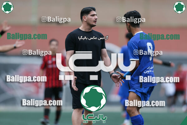 کیا ۰ - ۳ شهروند جوان نور