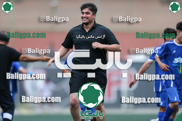 کیا ۰ - ۳ شهروند جوان نور