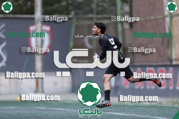 کیا ۰ - ۳ شهروند جوان نور