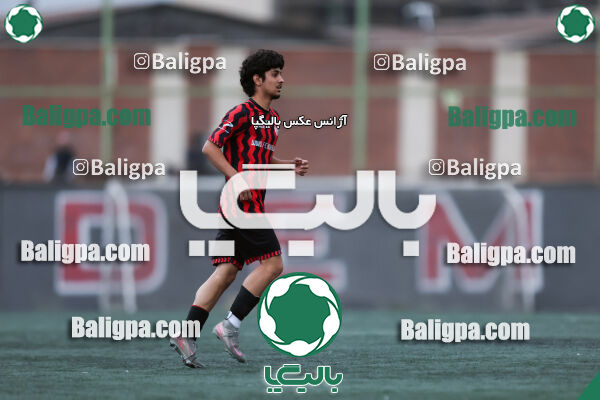 کیا ۰ - ۳ شهروند جوان نور