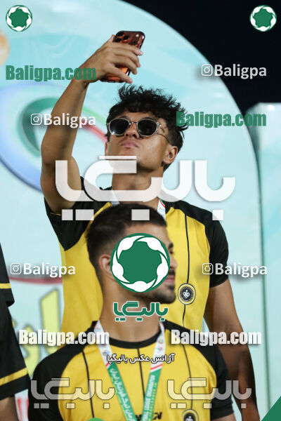 مراسم اهدای جام قهرمانی تیم فوتبال سپاهان