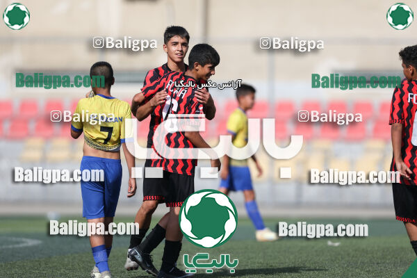 پارس اوژن تابان 16–0 آرمان آفرینان نسل جدید