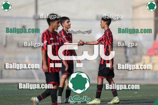 پارس اوژن تابان 16–0 آرمان آفرینان نسل جدید