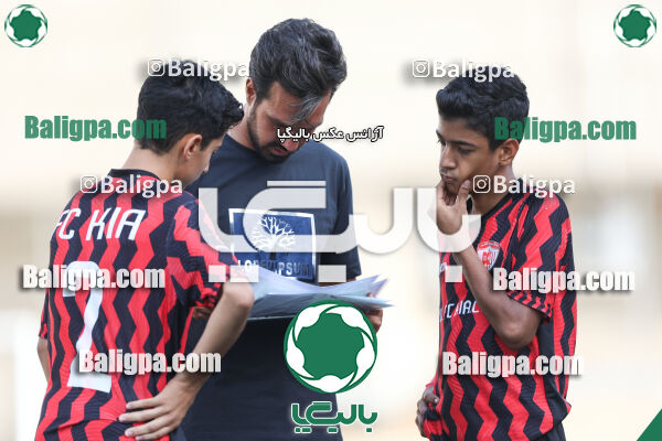 پارس اوژن تابان 16–0 آرمان آفرینان نسل جدید