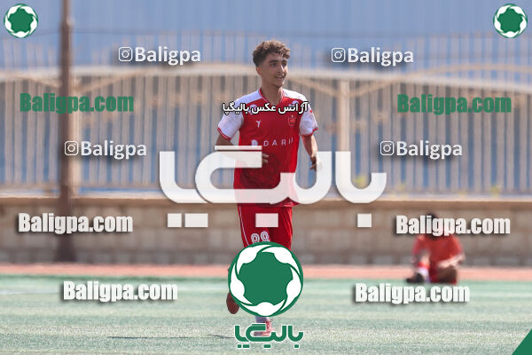 آرمان آفرینان ستارگان ایرانیان 0–3 پرسپولیس