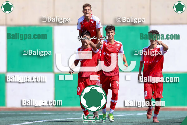 آرمان آفرینان ستارگان ایرانیان 0–3 پرسپولیس