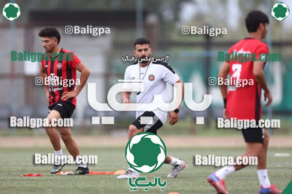 نساجی مازندران 2–2 تراکتور