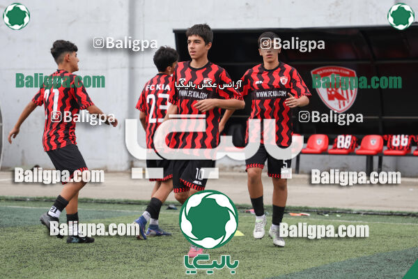 کیا 1–0 آندرانیک تیموریان