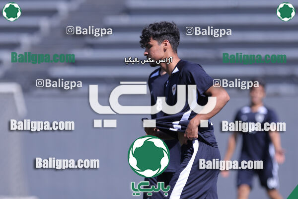پیکان 2–2 شاهین