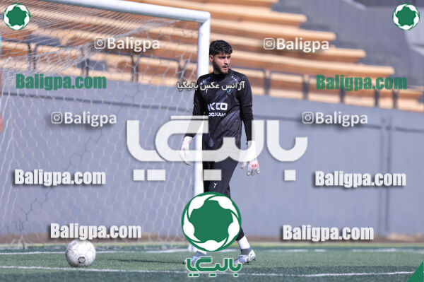 پیکان 2–2 شاهین