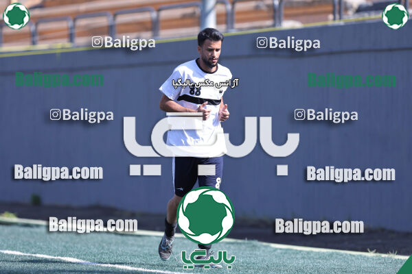 پیکان 2–2 شاهین
