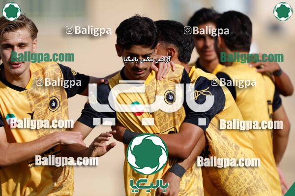 سپاهان 5–0 نفت اهواز