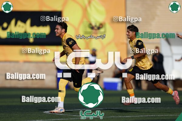 سپاهان 5–0 نفت اهواز