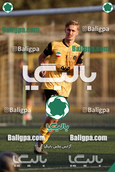 سپاهان 5–0 نفت اهواز