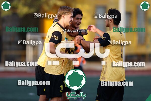 سپاهان 5–0 نفت اهواز