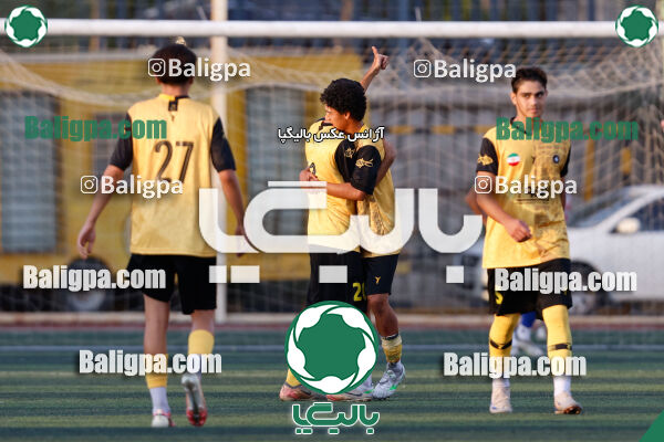سپاهان 5–0 نفت اهواز