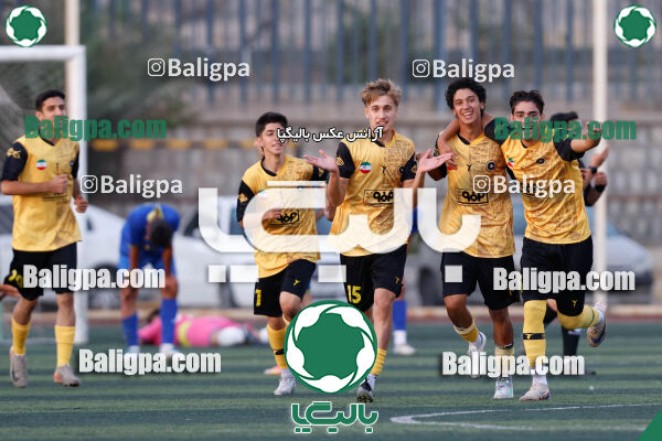 سپاهان 5–0 نفت اهواز