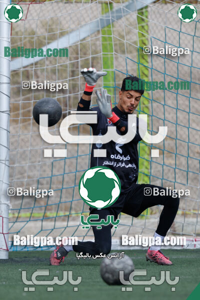 ذوب آهن اصفهان 1–0 نساجی مازندران