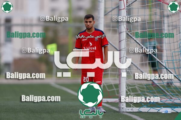 ذوب آهن اصفهان 1–0 نساجی مازندران