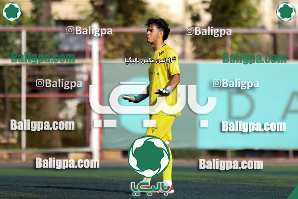 پرسپولیس 4–3 شاهین