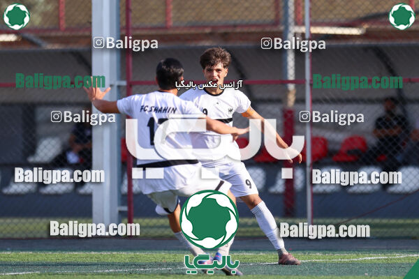 پرسپولیس 4–3 شاهین